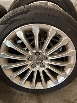 255/45 R19 5x112 ET33 Audi original - 3