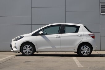 Toyota Yaris 1.5 VVT-iE First Edition Gold - 3