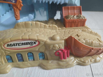 Matchbox autodráha - pirátsky ostrov (Mattel) - 3