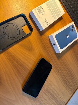 iPhone 13 256 modrý (používaný) - 3