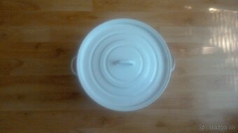 Hrniec a strojcek na krajance - 3