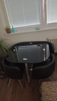 Sklenenný stôl a stoličky - 3