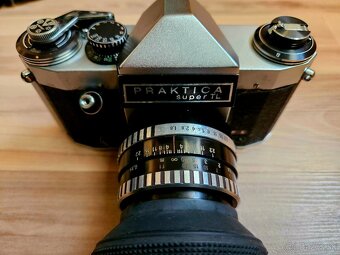 Praktica Super TL + CARL ZEISS JENA PANCOLAR  f1.8/50 - 3