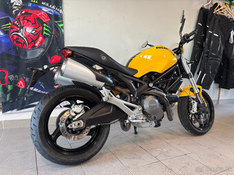 Ducati Monster 696 - 3