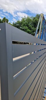 Samonosná hliníková brána - 3