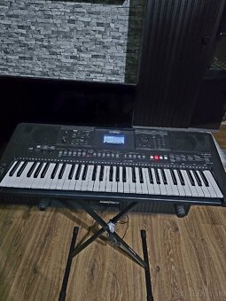 Yamaha PSR E463 - 3