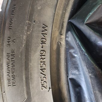 Letné pneu Hankook 255/45 R19 104W - 3