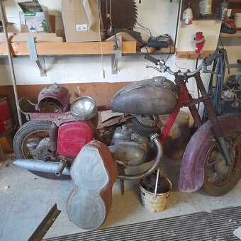 Jawa 250 - 3