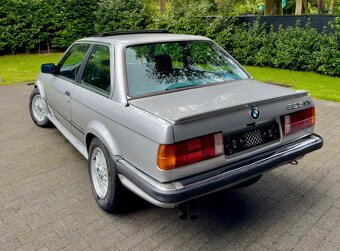 BMW e30 325iX - 3