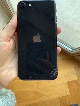 Apple iPhone SE (2020) 128GB cierny - 3