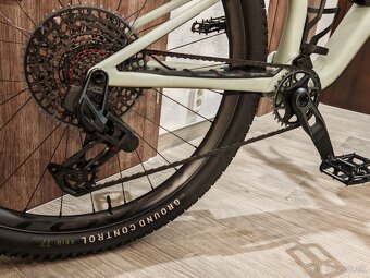 Predám 2024 Specialized Epic 8 Evo Pro - 3