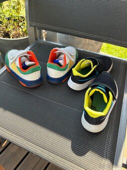 Adidas, Nike - 3