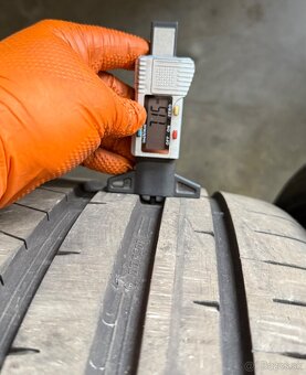 2KS 255/30 R20 letné Dunlop - 3