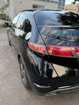 Honda Civic 1.8 V-tec , 103kW - 3
