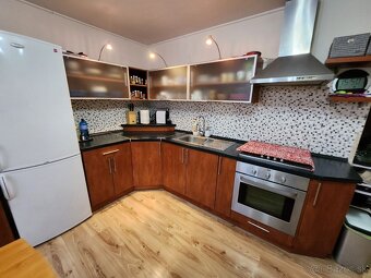 zariadený, 2 izbový byt, 47 m2 s vlastným kúrením, Dubnica - 3