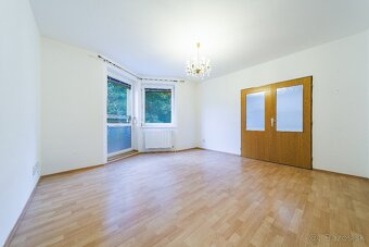 VEĽKÝ 3-IZB. BYT 101M2, DVA BALKÓNY, TICHÉ PROSTR, STUPAVA - 3