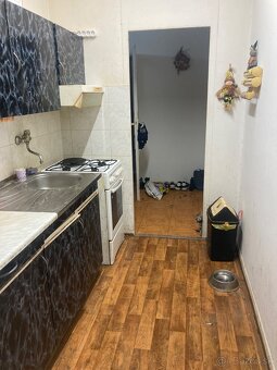Predám dvojizbovy byt v centre Komárna - 3