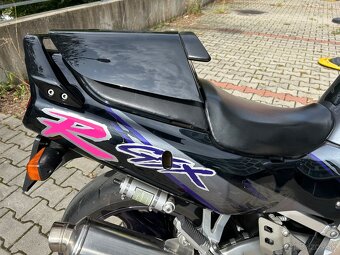 Suzuki GSXR 1100, Suzuki GSX-R 1100 - 3