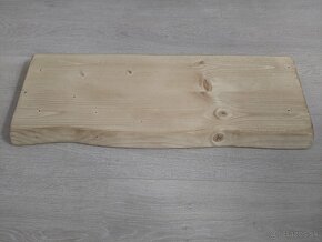 Polica z masívu - 3