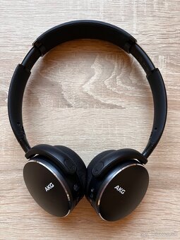 Bezdrôtové slúchadlá AKG Y500 - 3