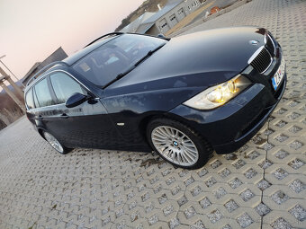 BMW 325xi 4x4 - 3