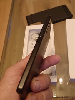 Predám krásný a plne funkčný Sony Xperia 10 IV - 3