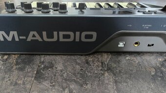 M-Audio Oxygen 25 USB MIDI Controler - 3