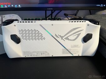 ASUS Rog Ally Z1 Extreme - 3