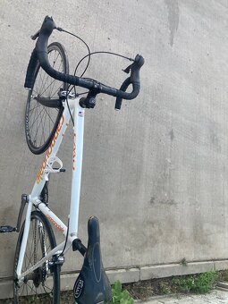 Cestný bicykel - 3