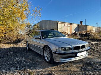BMW e38 740i ALPINA LOOK - 3