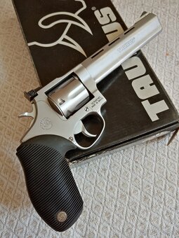 22 Wmr revolver - 3