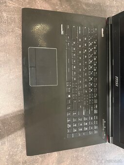 MSI herný notebook - 3