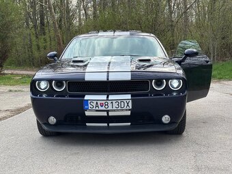 Dodge Challenger 2012 RT PLUS výbava 5.7 HEMI V8 - 3