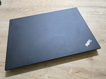 Lenovo T460 plnefunkcne s 8gb ram 256gb ssd diskom a i5 proc - 3