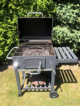 Záhradný grill na drevené uhlie JAMESTOWN - 3