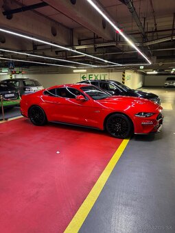Ford Mustang GT 5.0 2018 Fastback - 3