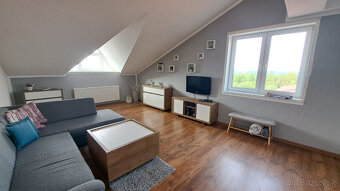 Priestranný 2-izbový byt v Hornom Slavkove na prenájom - 3