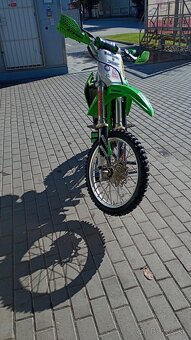 Kawasaki kx 80 - 3