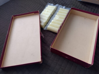 retro krabica na vianocne ozdoby - svetlá - 3