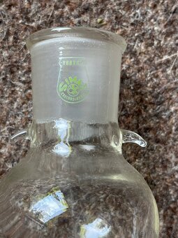 Laboratórne sklo - 3