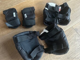Súprava detských chráničov S na korčule - 3