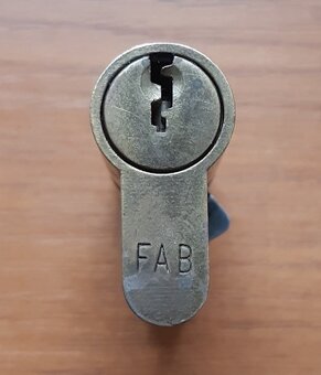 Zamok FAB 30/35, cylindricka vlozka - 3