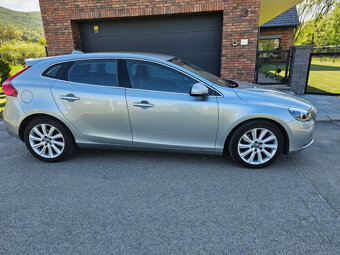 Predám Volvo V40 D2 - 3