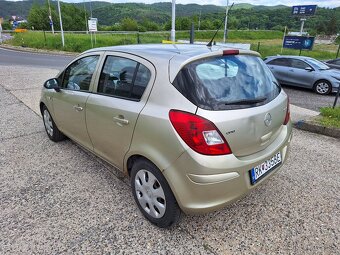 Opel Corsa 1.2 16V Essentia - 3