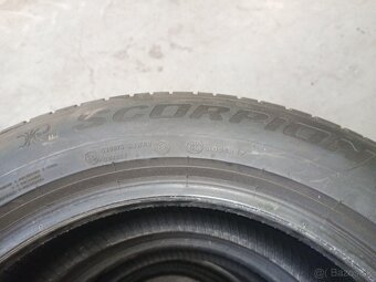 235/55R18 - 3