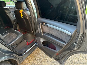 Predam Audi Q7 - 3
