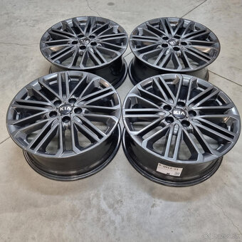 Kia disky 5x114,3 R18 7,5J ET55 - 3