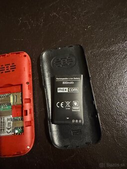 Telefón Max Com MM428BB - 3