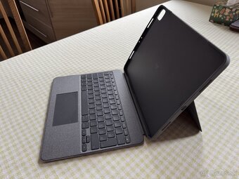Logi obal a klavesnica k iPad 12,9 - 3