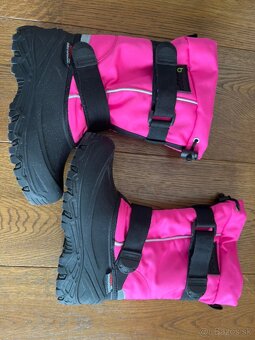 Predám dievčenské snehule Bugga - 3